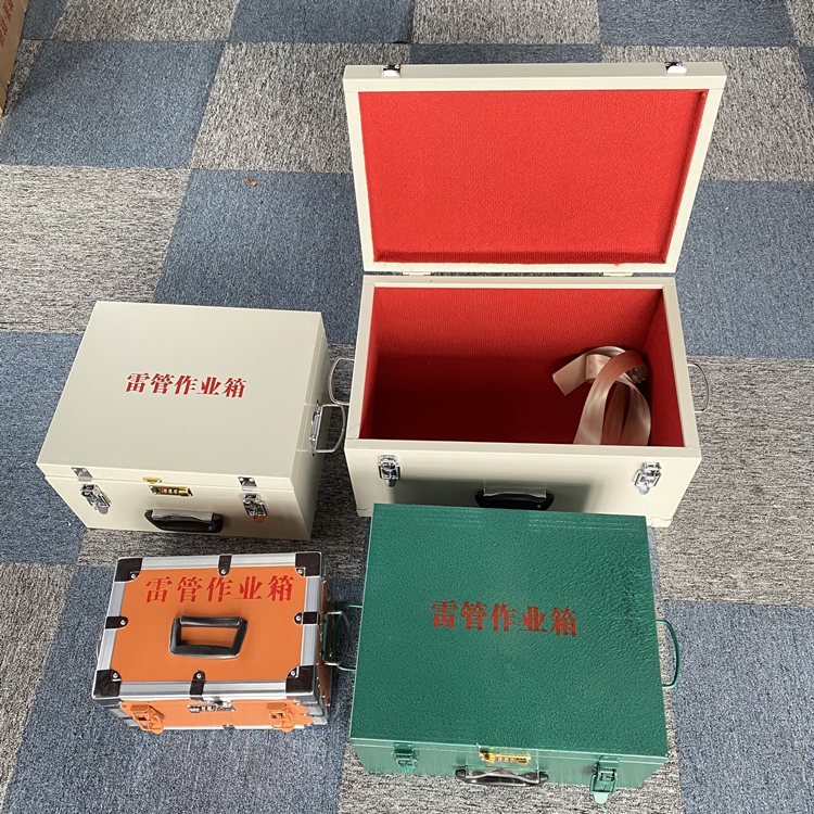 临邑爆破工程作业箱如何选择？玻璃钢与传统材质的全面对比